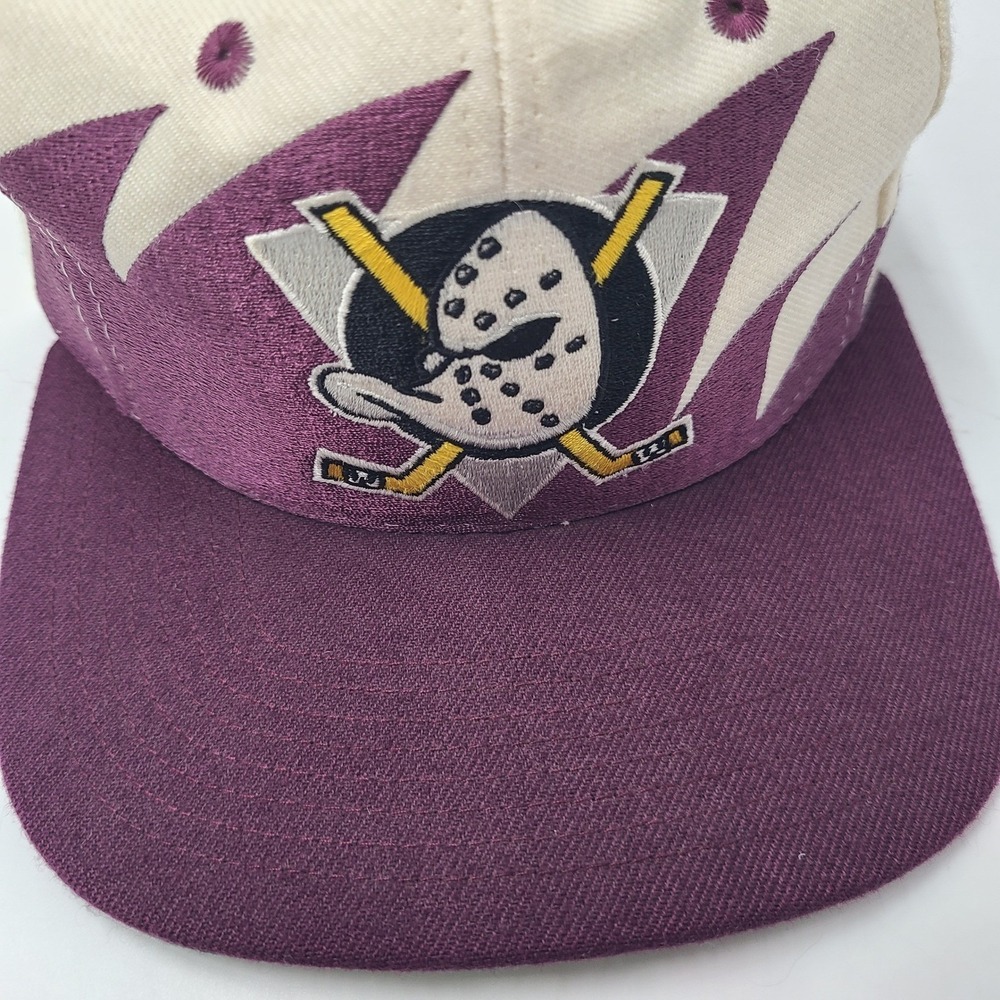 Vintage Anaheim Mighty Ducks Hat Snapback Logo Athletic Purple Cream Sharktooth - Picture 4 of 15
